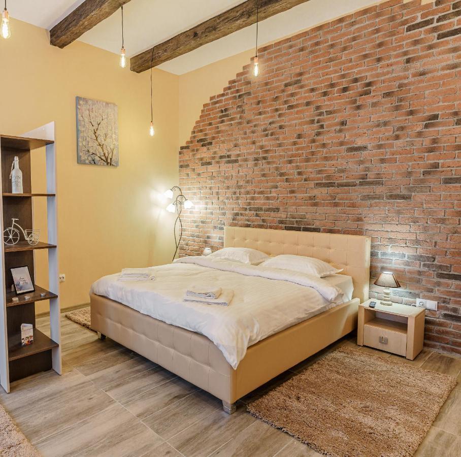 Select City Center Apartments Brașov Exterior foto